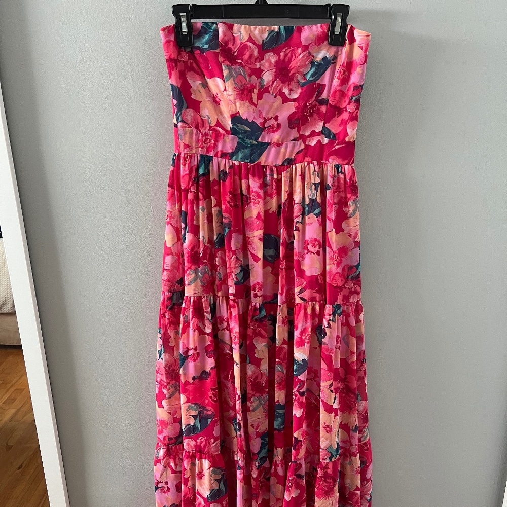 Strapless dress